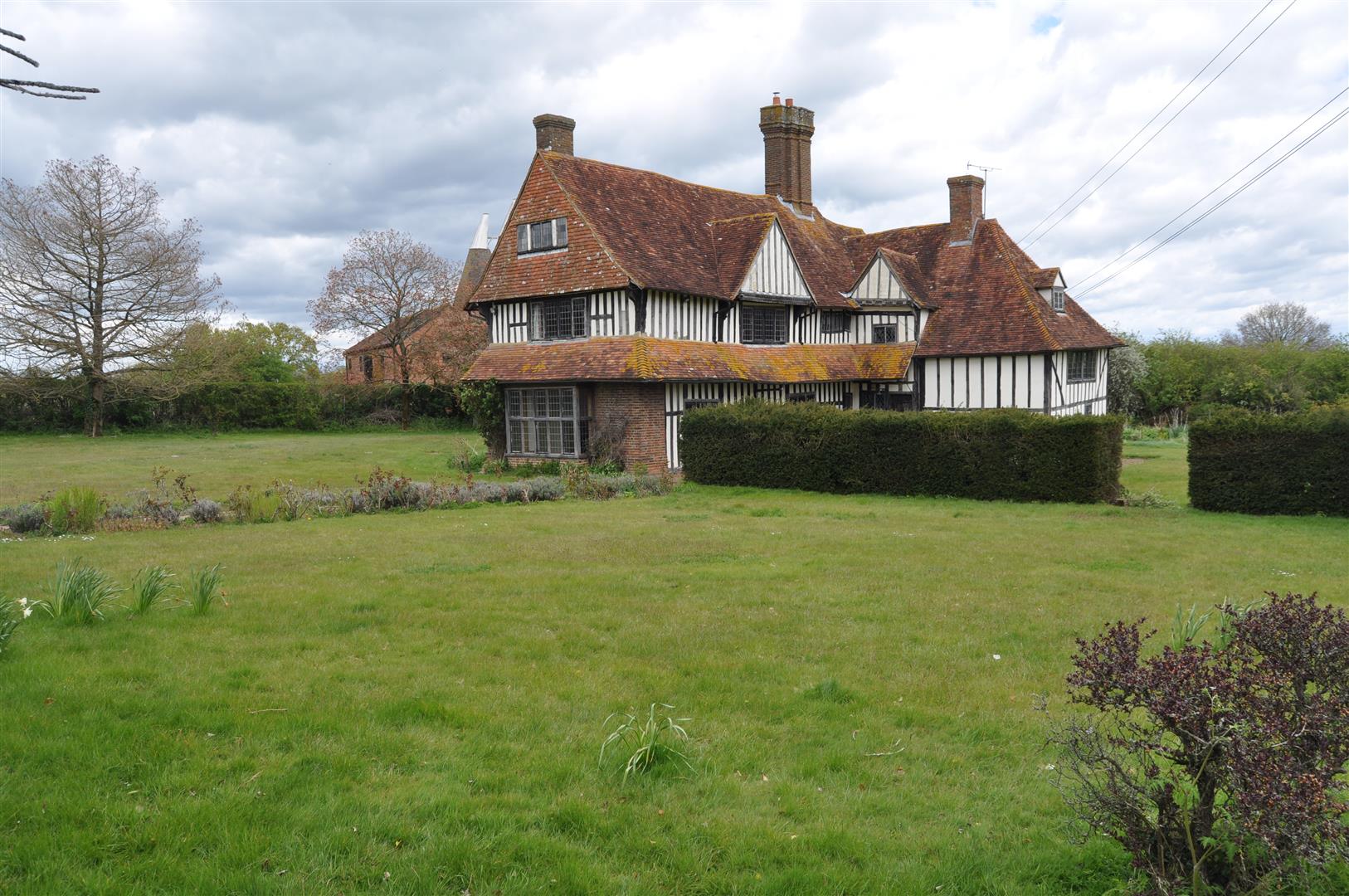 Property in Rawlinson Farm,Rolvenden,Kent by Weald Property