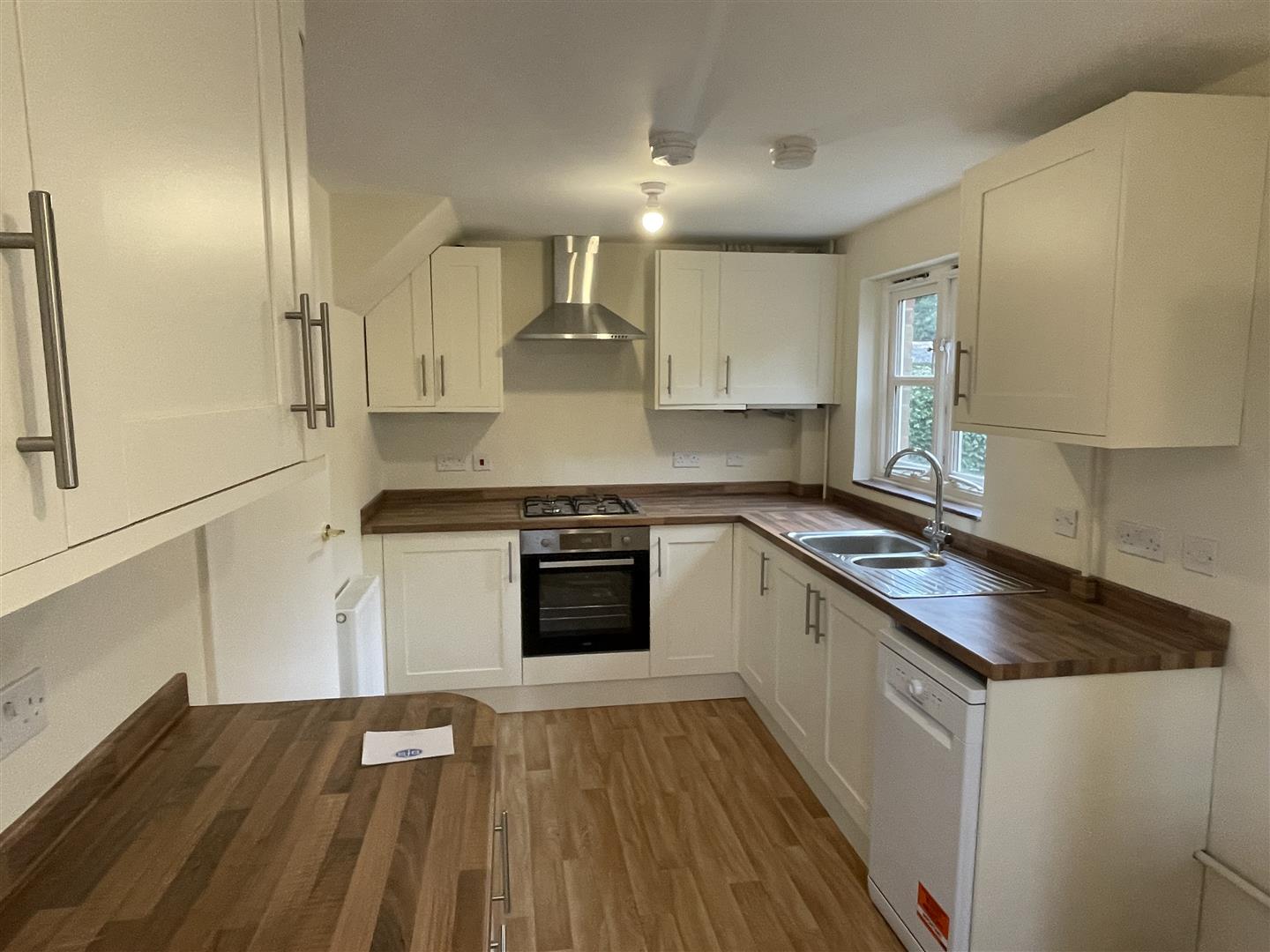 Property in Sandhurst Lane, Rolvenden, Cranbrook by Weald Property